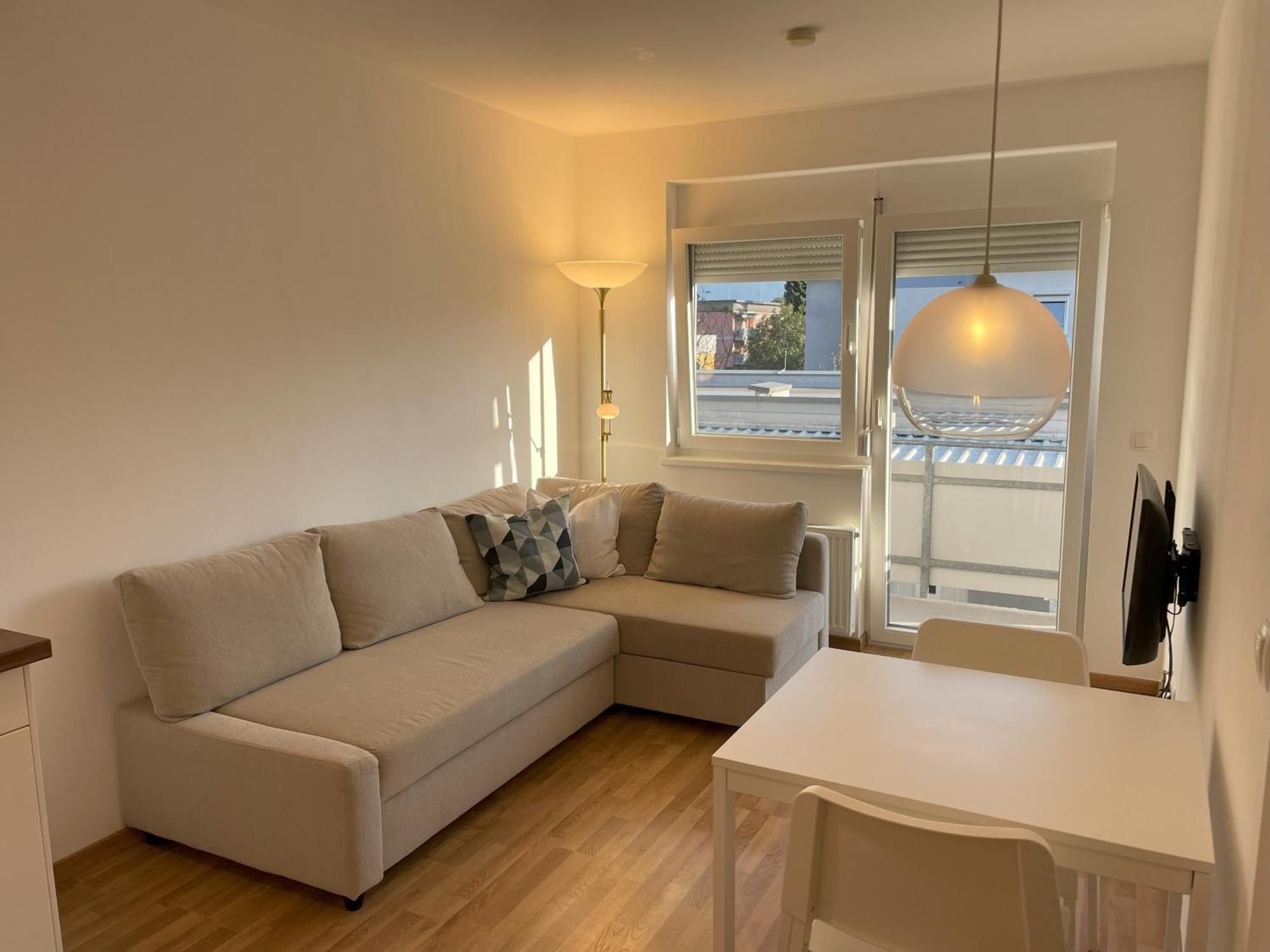 Holiday Suites Sankt Martin Клагенфурте Экстерьер фото